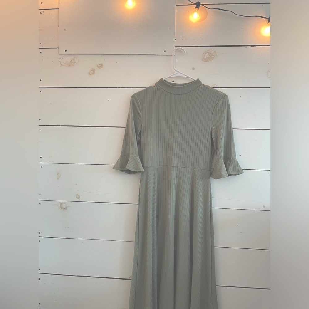 Ribbed Midi Dress